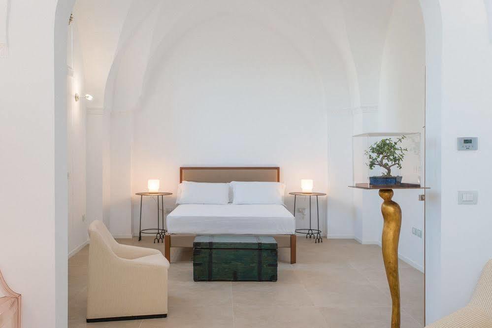 Le Bifore Charming House Lecce Exterior foto